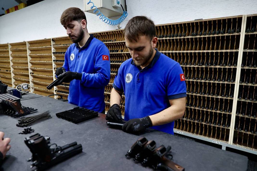 Trabzon'dan 76 ülkeye 150 binden fazla silah satışı yapıldı 5